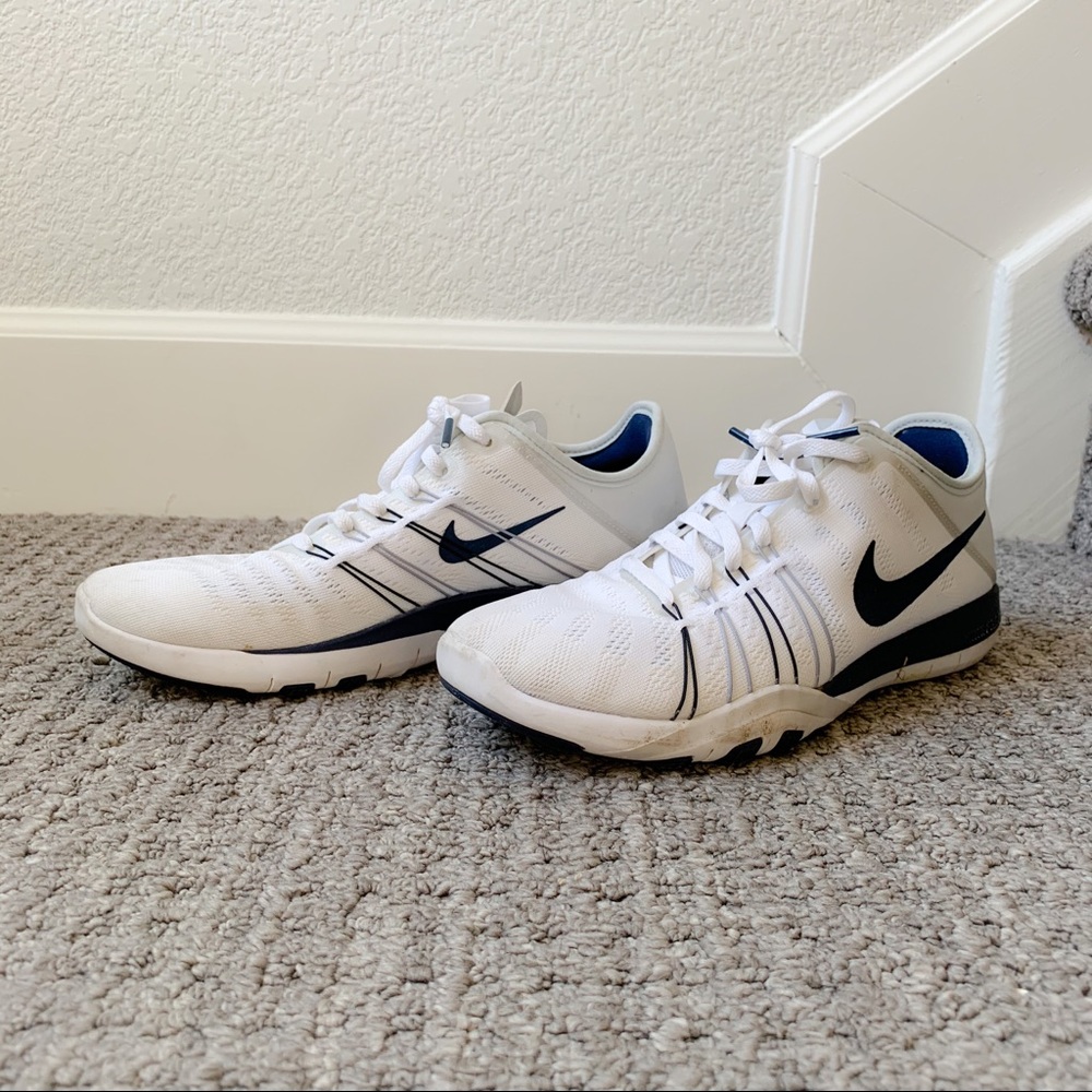 Nike White and Navy Blue Athletic Shoes